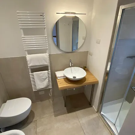 Guest house Amirooms 4*