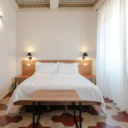Amirooms